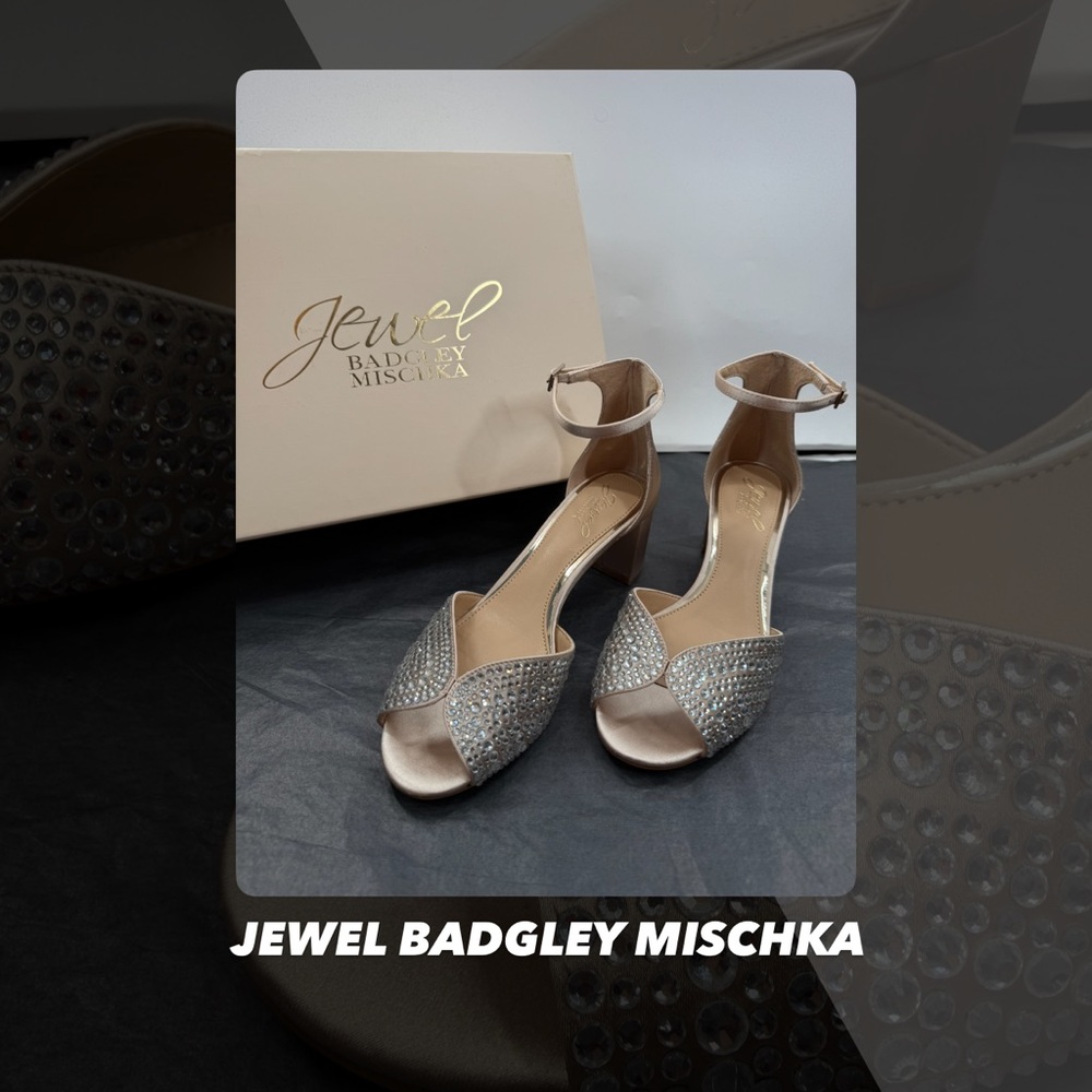 Jewel Badgley Mischka Sycamore Heels
